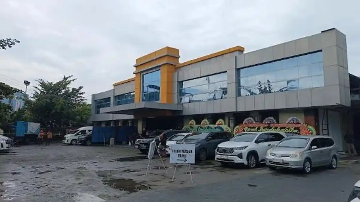 Suasana Terkini di Lokasi Persemayaman Ibunda Arya Sinulingga, Pelayat Mulai Berdatangan