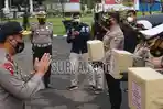 Polda Jatim Beri Bantuan Paket Sembako dan Paket Masker untuk Korban Bencana Kalsel dan Sulbar