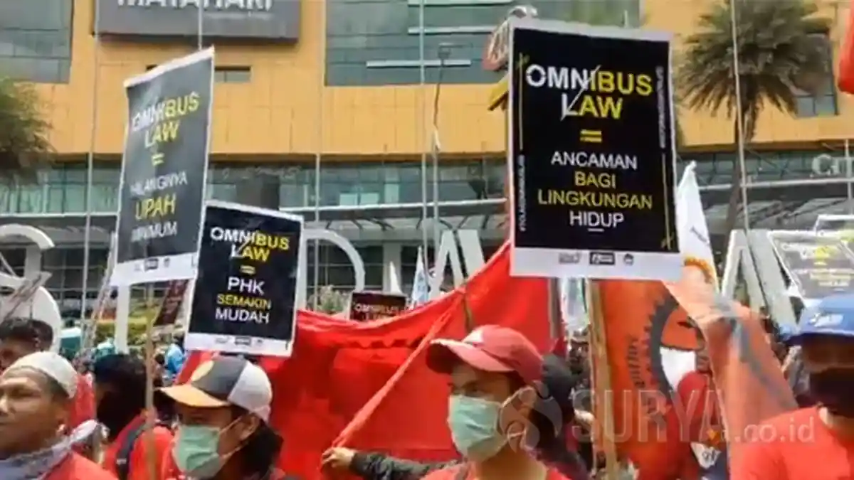 Serikat Buruh di Gresik Minta Pemkab Selamatkan Buruh yang Jadi Korban PHK Karena Covid-19