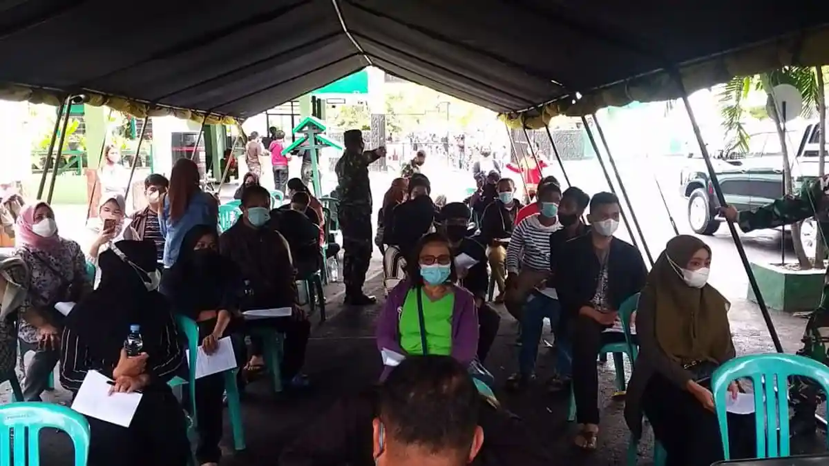 1.600 Warga Divaksinasi Covid-19 di Kodim Donggala