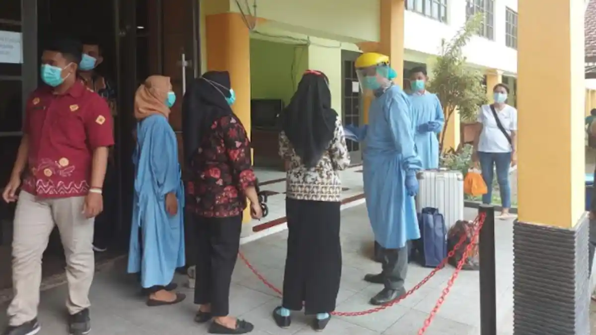 Pekerja Migran Asal Kota Malang Mulai Berdatangan, Langsung Karantina di Safe House Jalan Kawi