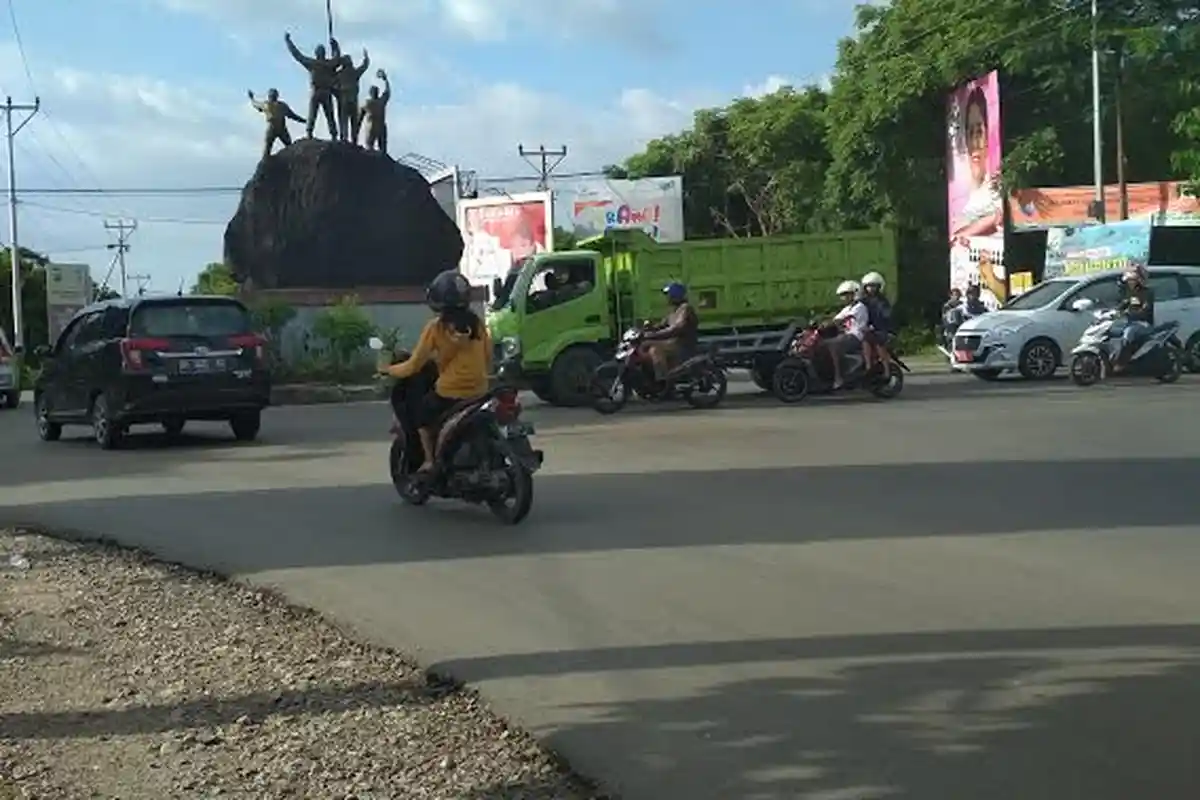 Lampu Lalu Lintas Patung Kirab Tak Berfungsi