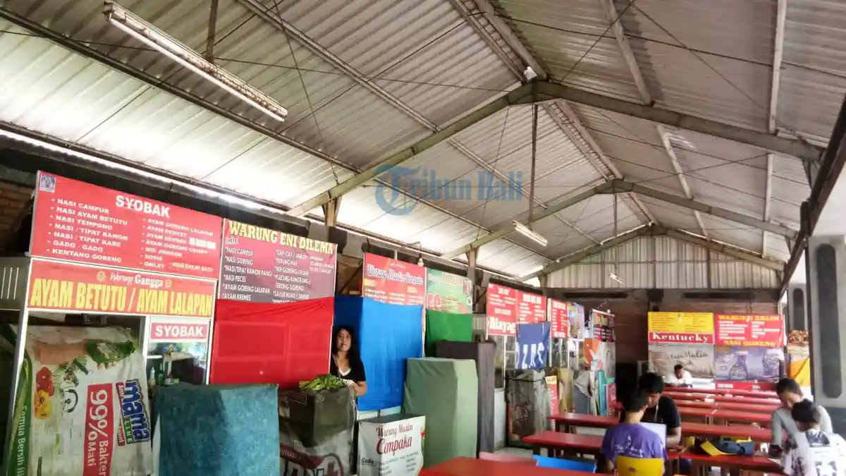 WIKI BALI - Kulineran di Taman Kota Singaraja, Ini Berbagai Menu Makanannya