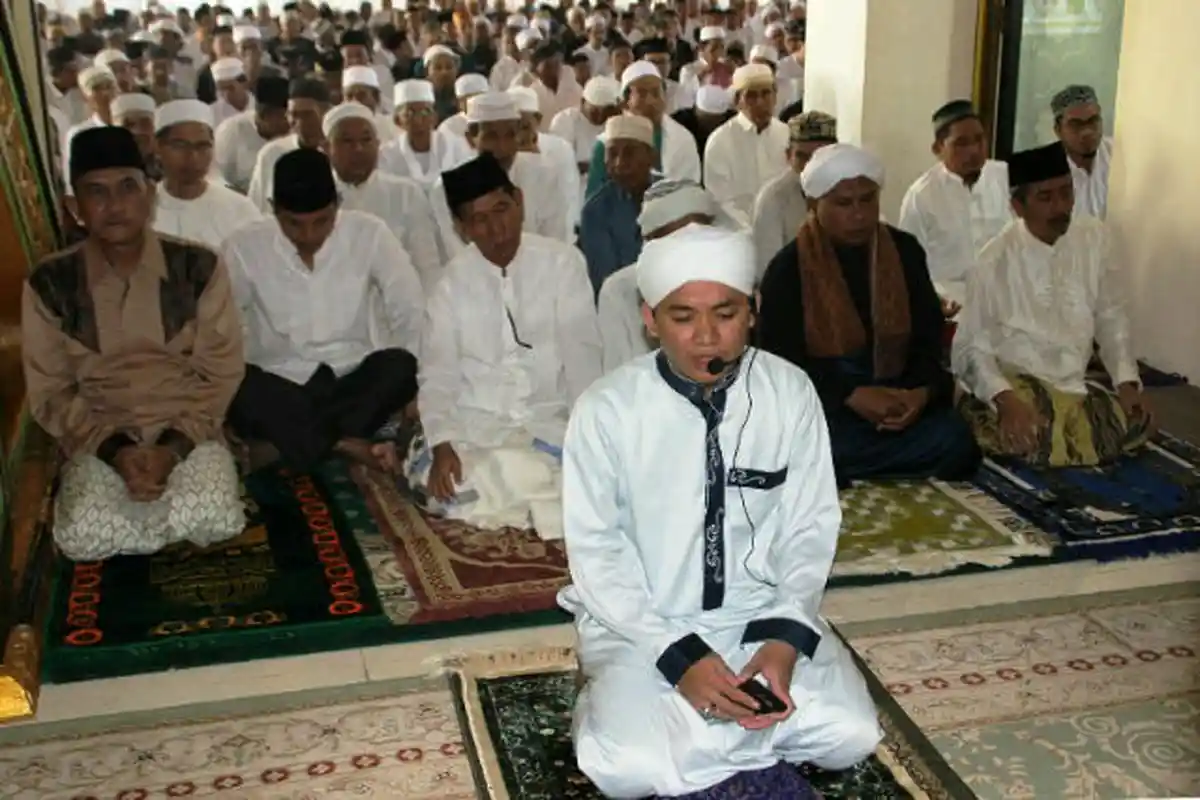 Setelah Salat Id, Hasanuddin Murad Pamitan, Ada Apa?
