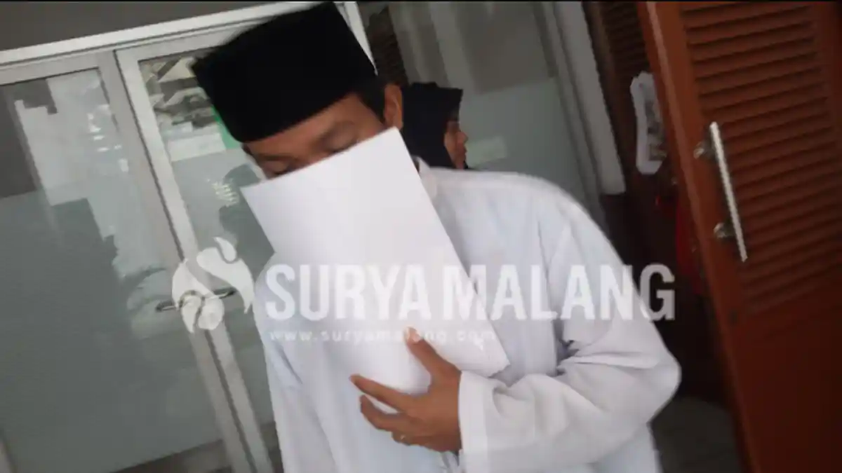 Pembunuh Salim Kancil Dituntut Hukuman Seumur Hidup