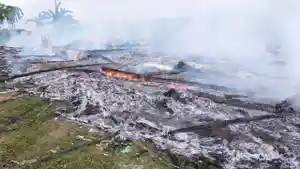 Kandang-Ayam-Terbakar-Indramayu-Kedokanbunder.jpg