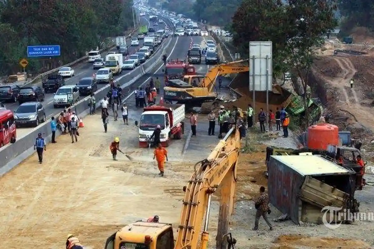 Artis yang Pernah Kecelakaan di Tol Cipularang, Ada yang Istrinya Meninggal