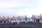 Puisi Kidung Tengger di Lautan Pasir Eksotika Bromo