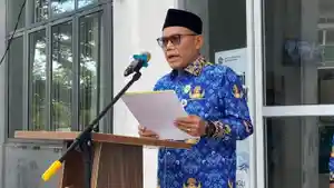 Kepala-Kemenag-Aceh-Barat-ASN-Jangan-Sekadar-Hadir-di-Kantor-Buktikan-Kinerja-untuk-Masyarakat.jpg