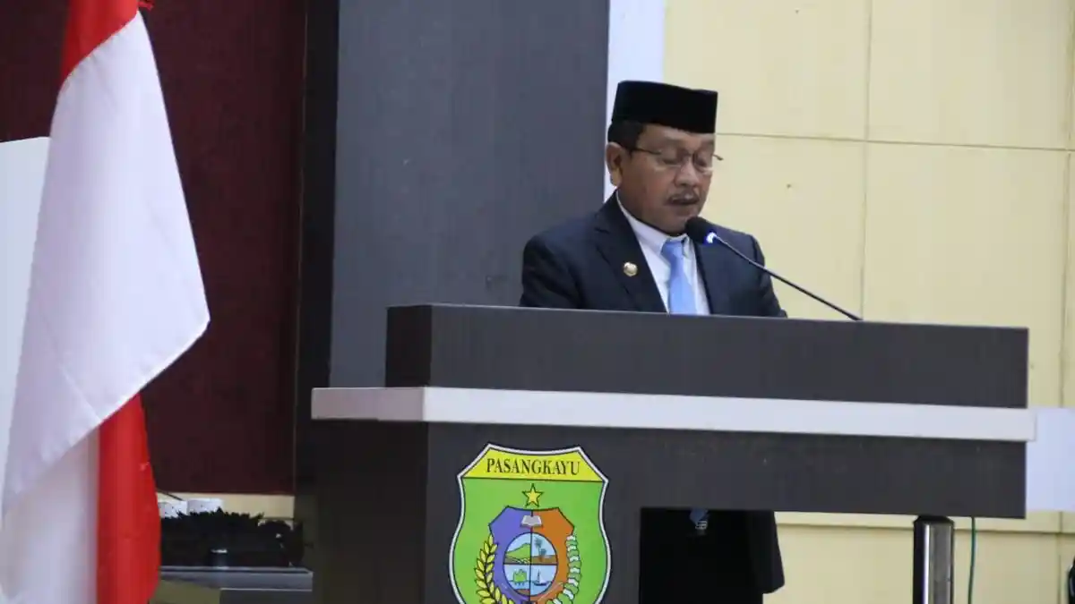 Bupati Pasangkayu Ajak Masayarakat Pasang Bendera Merah Putih hingga Akhir Agustus 2025