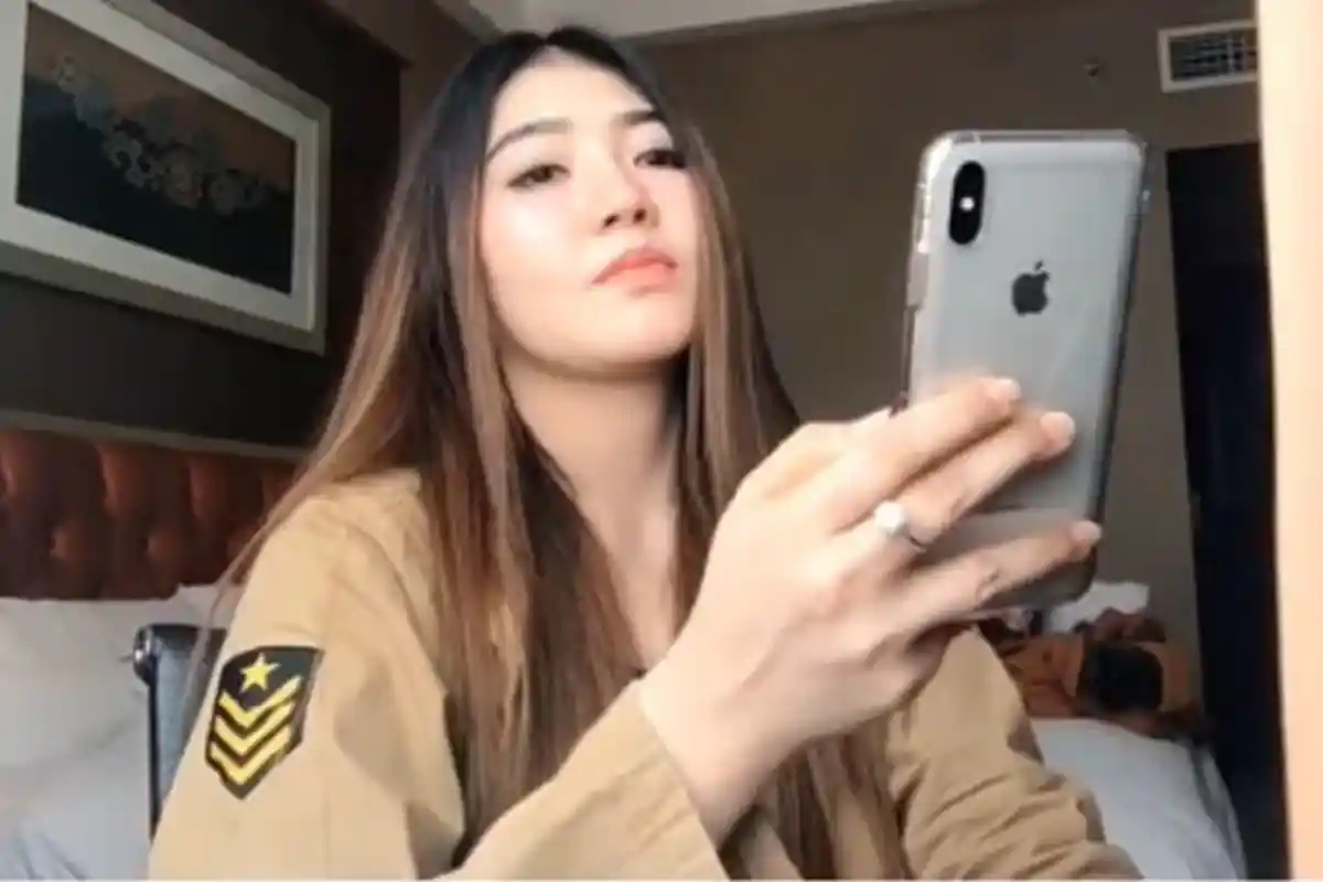 Kondisi Terkini Via Vallen setelah Diminta Turun dari Pesawat ke Surabaya, Lihat yang Dimakan!