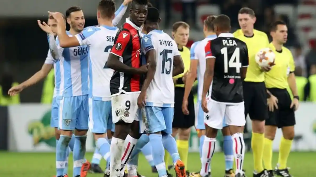 Gol Cepat Balotelli dan Tendangan  Akrobatik Giroud Warnai Liga Eropa. Ini Hasil Lengkapnya