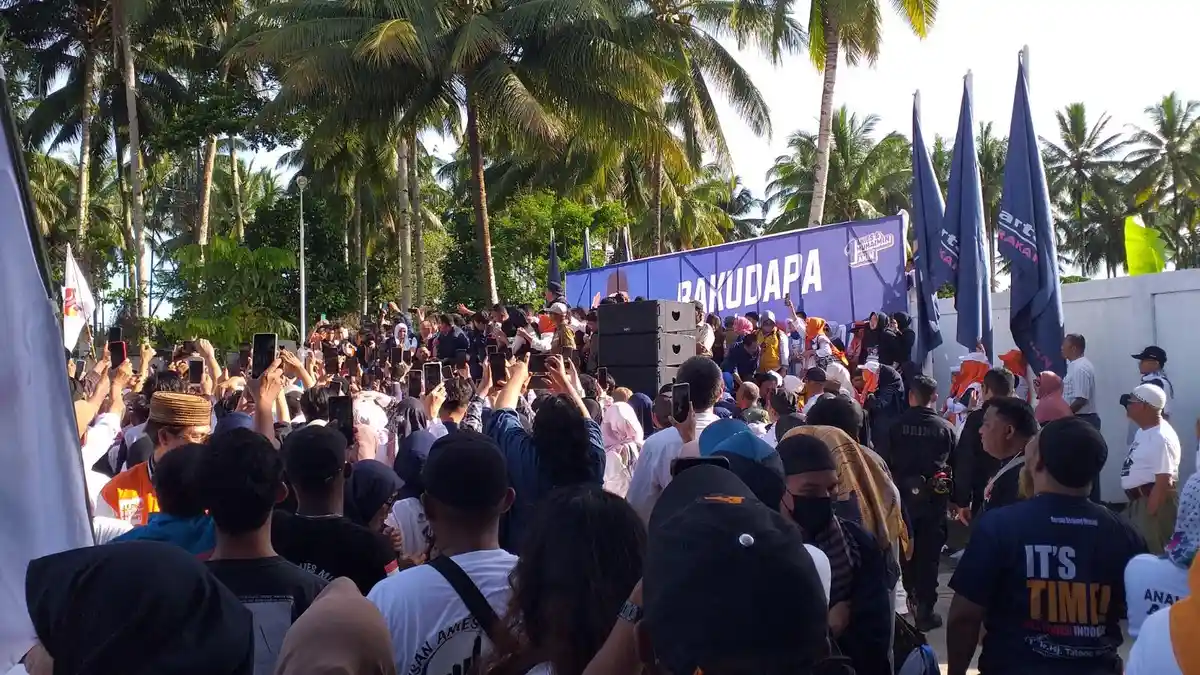 Isi Orasi Anies Baswedan di Manado, Pendukung Sampai Terpesona dan Sebut Ganteng