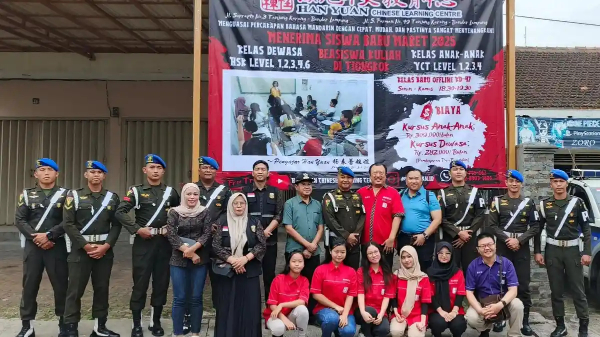 Han Yuan Chinese Learning Center Bagikan Sembako kepada Warga Sekitar - BERBAGI-Han-Yuan-Chinese-Learning-455.jpg