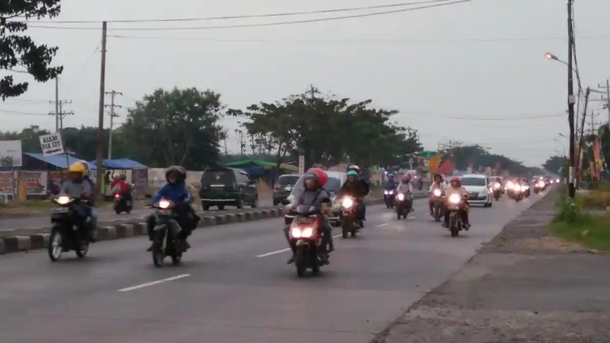 Arus Balik, Arus Lalu Lintas Jalan Pantura Semarang-Demak Mulai Meningkat