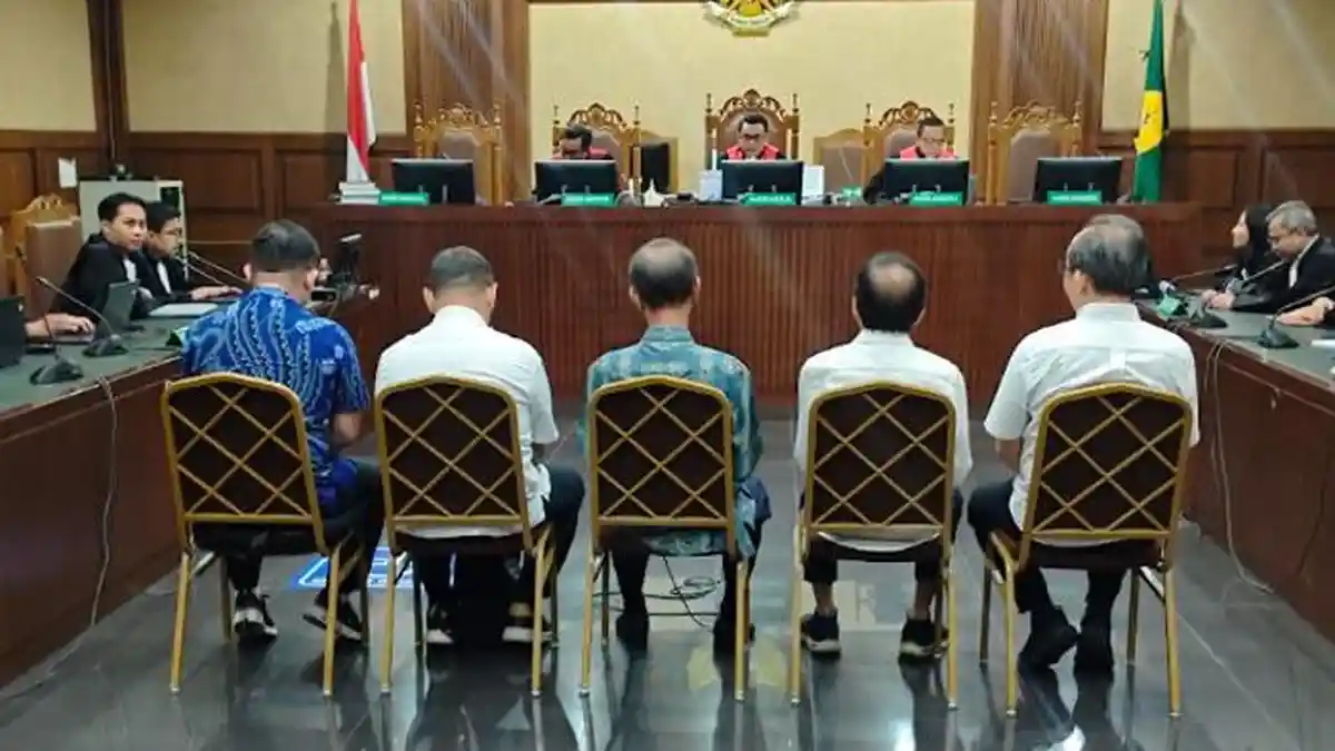 BREAKING NEWS:  Kasus Importasi Gula, 5 Bos Perusahaan Swasta Divonis 4 Tahun Penjara