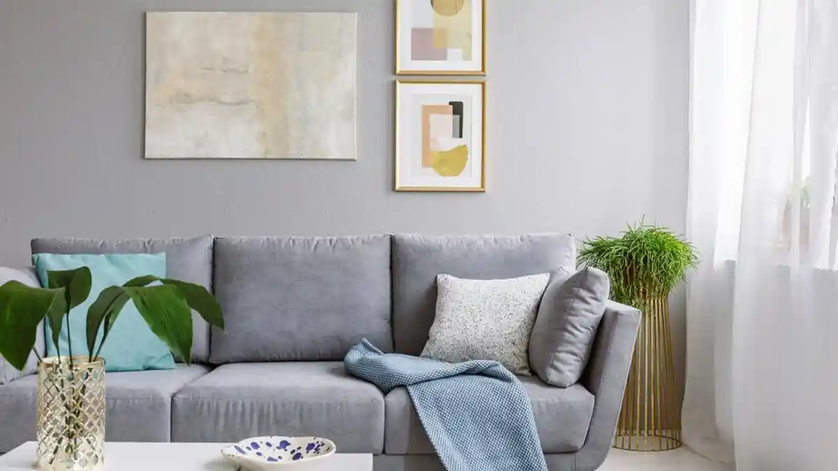 ‘WFH’ Masih Panjang, Ini Cara Agar Sofa Tetap Nyaman dan Bersih