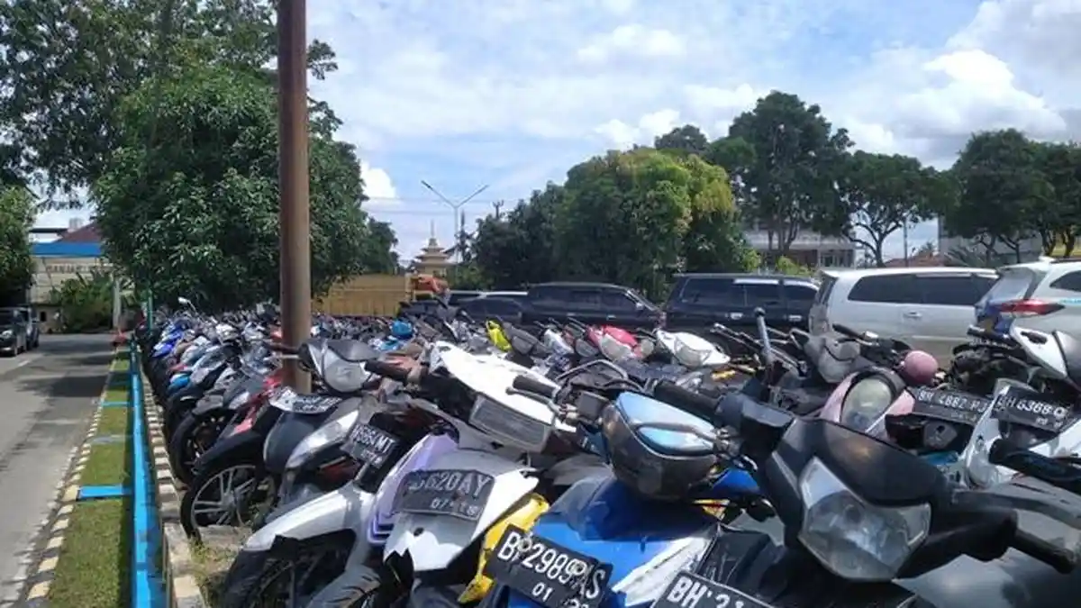 Ratusan Unit Barang Bukti Sepeda Motor Numpuk di Polresta Jambi, Begini Kondisinya