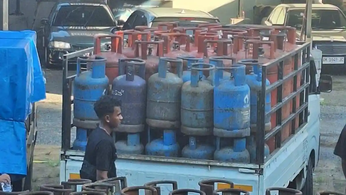 LELANG Segera Ribuan Tabung Gas Sitaan dari "Pengoplos" di Gianyar, Simak Beritanya!