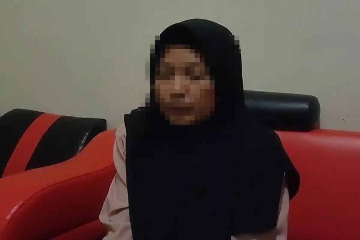 Suami "Chatting" dengan Mantan, Istri di Batam Bakar Kosan hingga Anak Tiri Tewas : Sakit Hati Saya