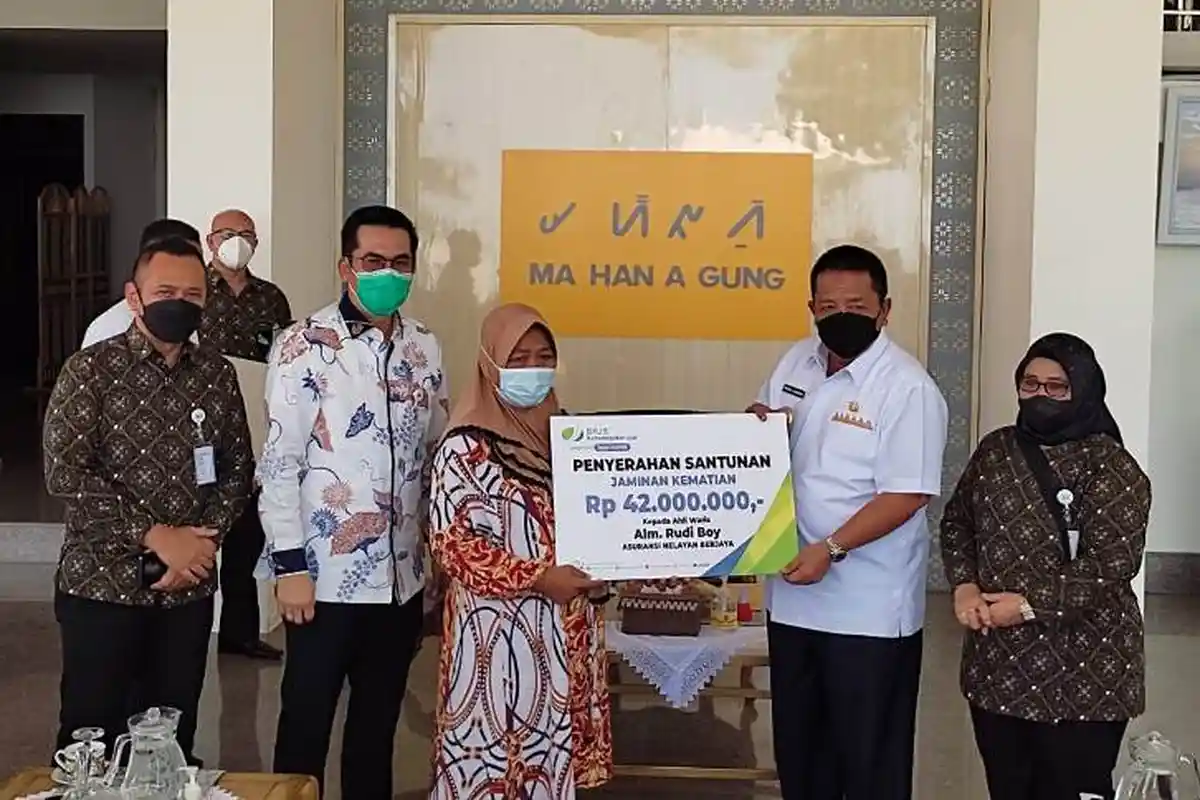 Deputi Direktur BPJS Ketenagakerjaan Wilayah Sumbagsel Audensi dengan Gubernur Lampung