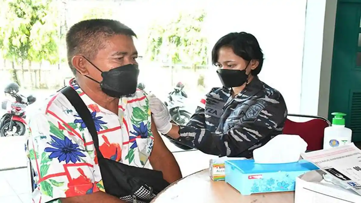 Lantamal XII Kebut Vaksinasi Maritim di Pontianak