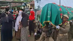 Suasana-Duka-Selimuti-Pemakaman-Eko-Anggota-Satpol-PP-yang-Tewas-Tertabrak-Truk-Indomaret.jpg