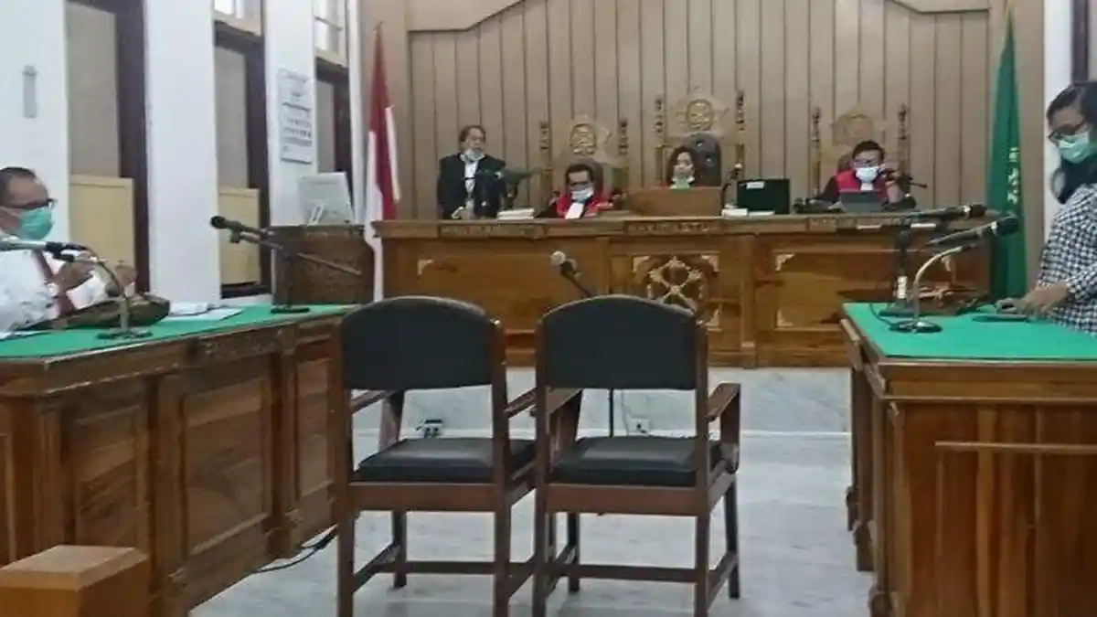 Terima Suap Rp 4,6 Miliar, PNS MA yang Tajir Melintir Jadi Terdakwa. Ini Daftar Suap yang Diterima