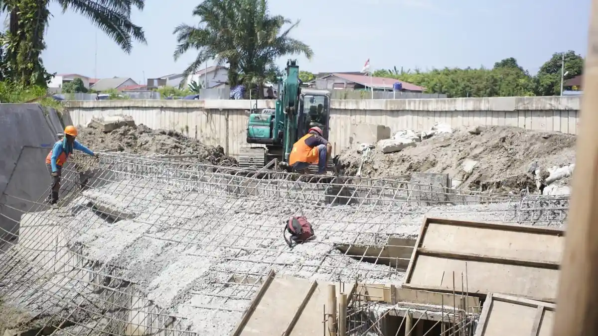 Proyek Floodway Disorot Dugaan Korupsi, APH Diminta Periksa Alexander dan Melvi