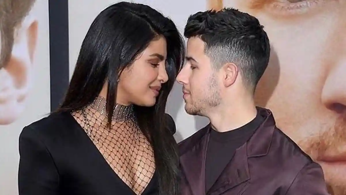 Crazy Rich Asian, Priyanka Chopra Menyewa Stadion Bola untuk Rayakan Ulang Tahun Nick Jonas