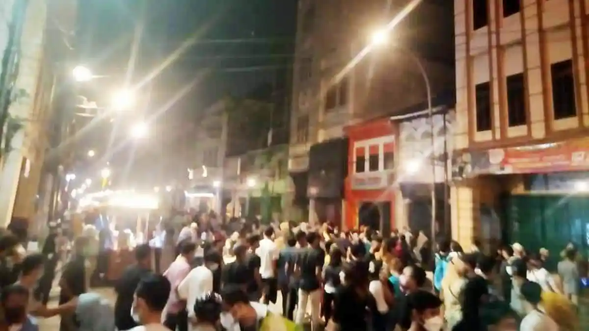 Kondisi Kesawan City Walk Makin Gila-gilaan, Bobby Nasution Sidak Tapi Kerumunan Masih Membludak