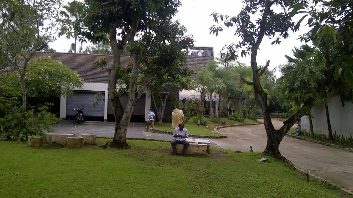 Usai Pembubaran Paksa Siaran Langsung, Rumah Atut Sepi