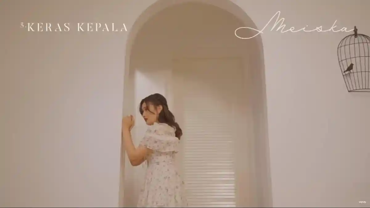 Kunci Gitar dan Lirik Lagu Keras Kepala - Meiska