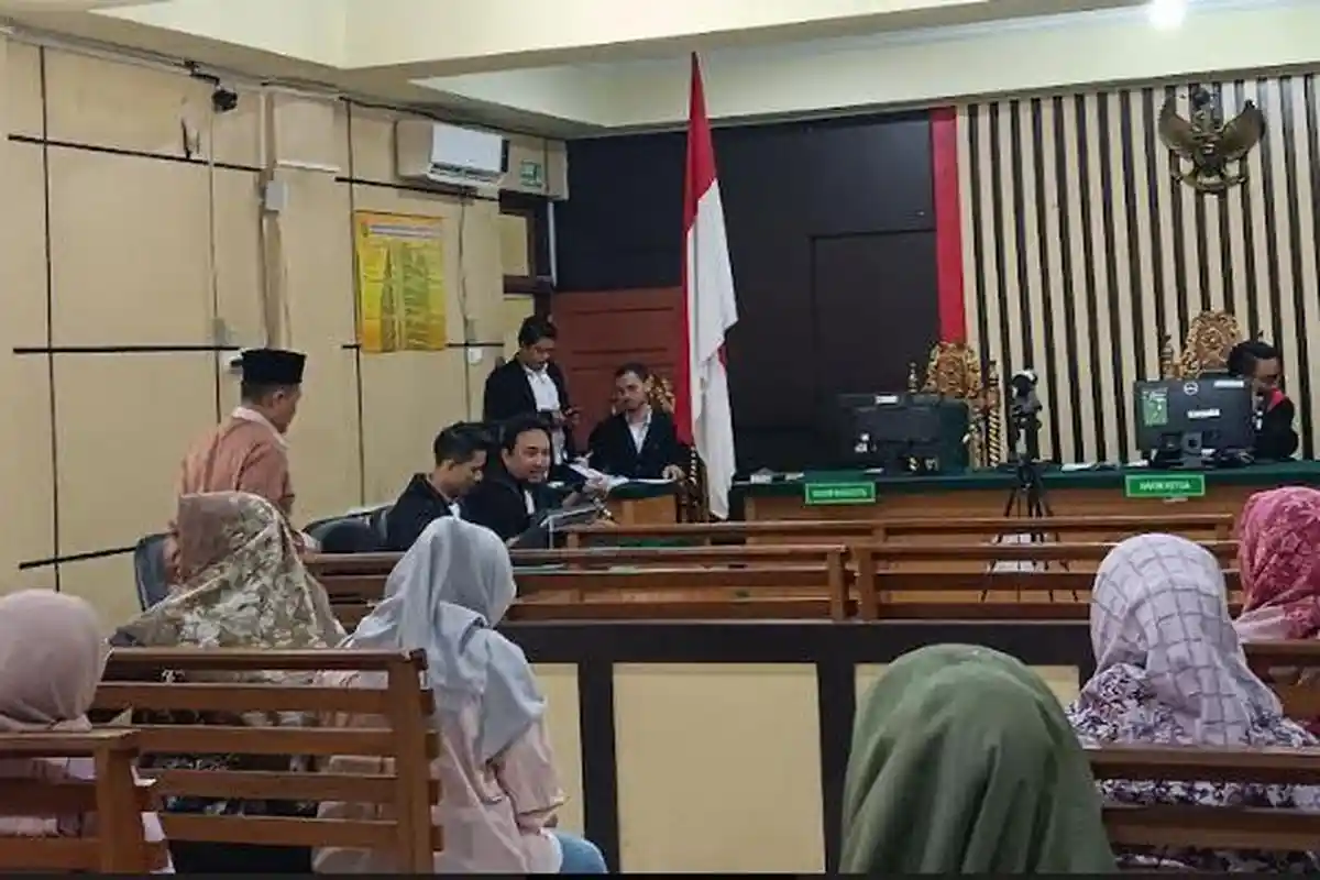 Sidang M Juber Cs pada Kasus Suap Ketok Palu RAPBD Jambi 2017-2018 Ditunda Pekan Depan