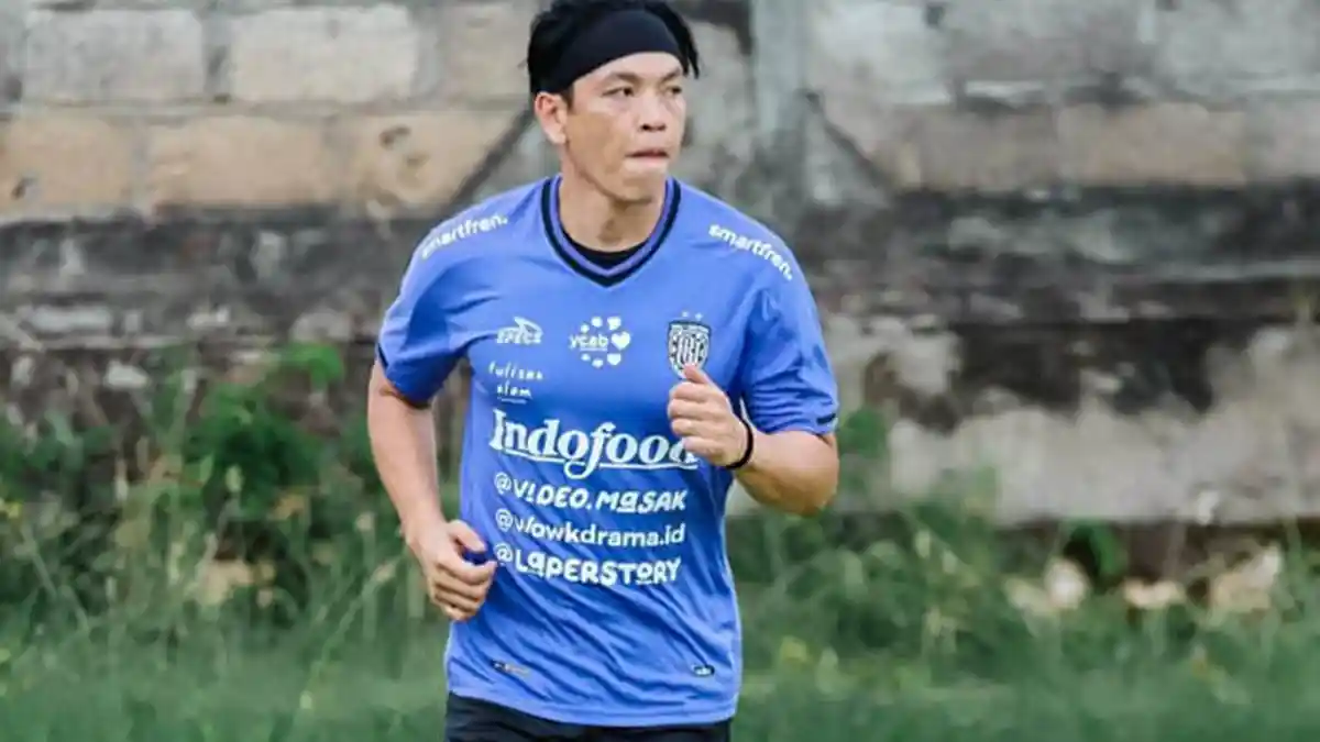 Arti Dibalik Nomor Punggung 47 Gerri Mandagi, Ciri Khas Headband Hingga Ingin Babi Guling di Bali
