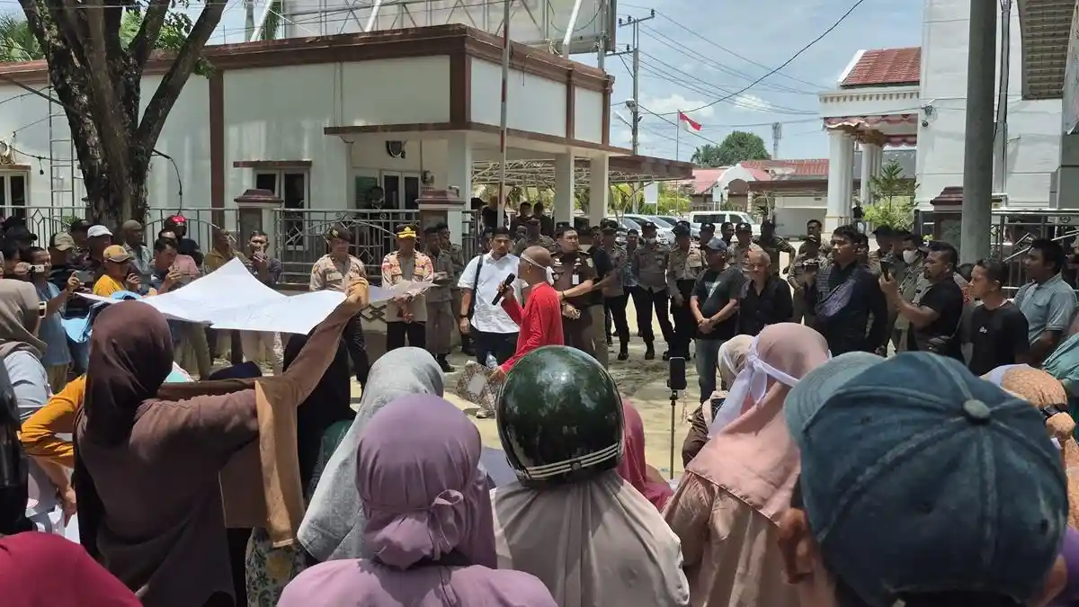 Demonstran Minta Kejari Langsa Awasi dan Selidiki Bantuan Banjir