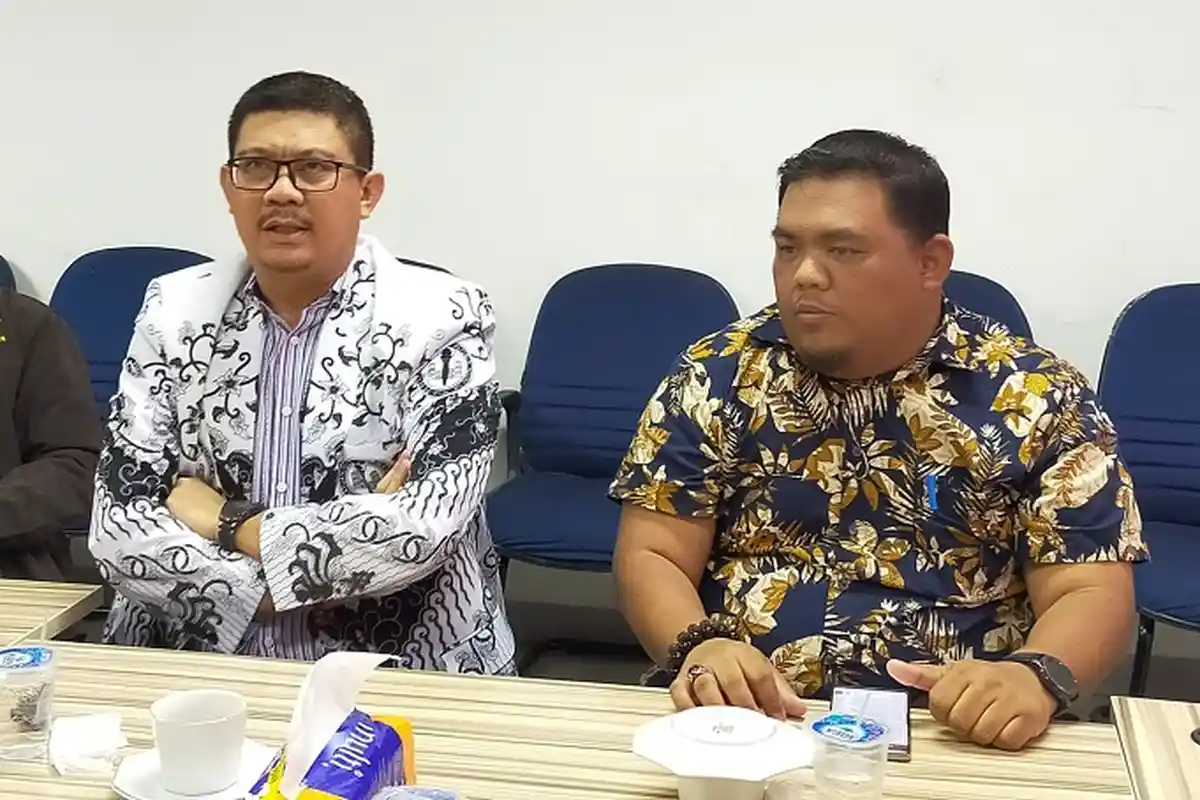 Prof Hasnawi Haris Sebut Physical Distancing Perlu Diawasi Ketat