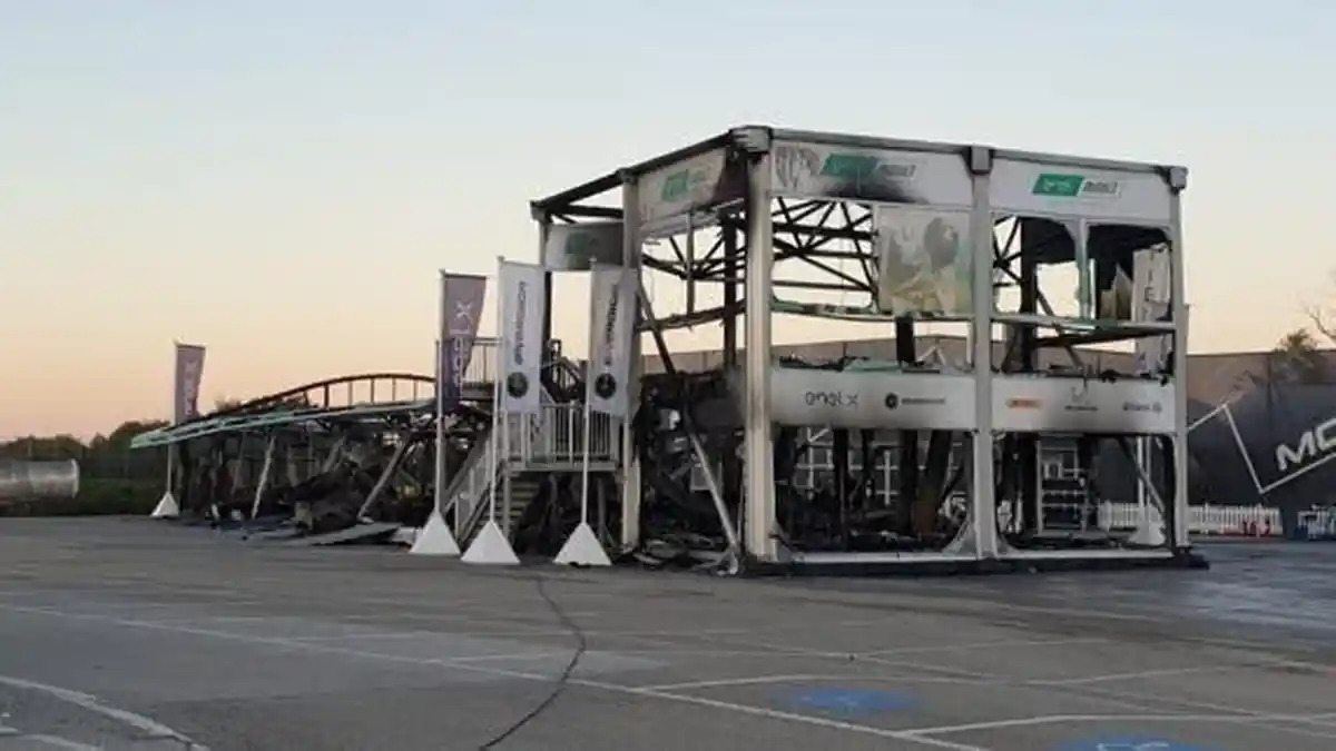 Kronologi Terbakarnya E-Paddock MotoE di Jerez Spanyol, Terbakar Saat Pengisian