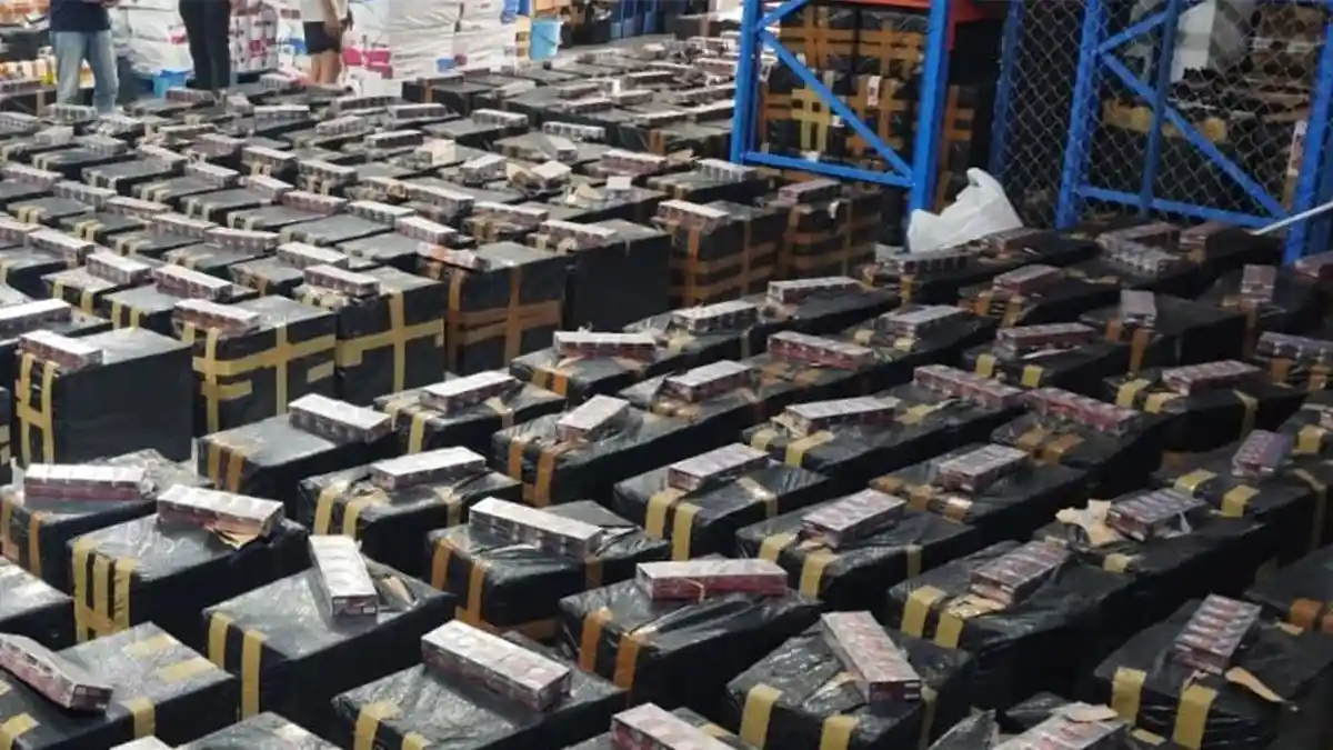 Petugas Gabungan Gagalkan Penyelundupan 10 Juta Batang Rokok Ilegal di ...