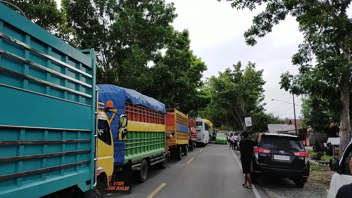 BREAKING NEWS: Jl Poros Palopo - Masamba Lumpuh Total, Ada Apa?
