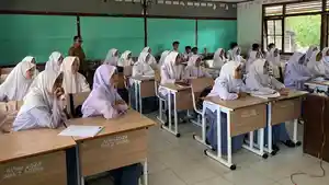 Siswa-SMA-Negeri-2-Aceh-Barat-Daya-Abdya-dalam-menghadapi-Tes-Kemampuan-Akademik.jpg