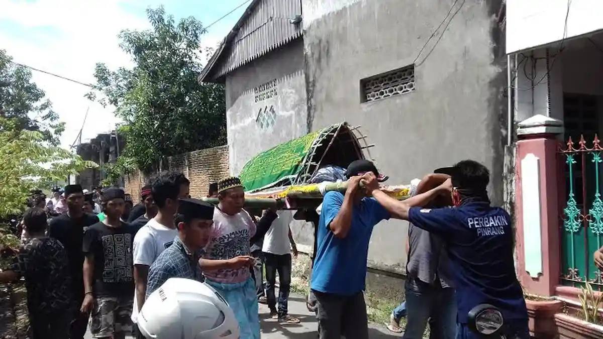 Dikenal Ramah, Sahabat Tak Percaya Awaluddin Bunuh Diri di Hotel Permata Pinrang - awaluddin_20161201_152531.jpg