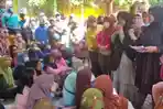 Demo-wali-murid-di-SDN-19-Gresik.jpg