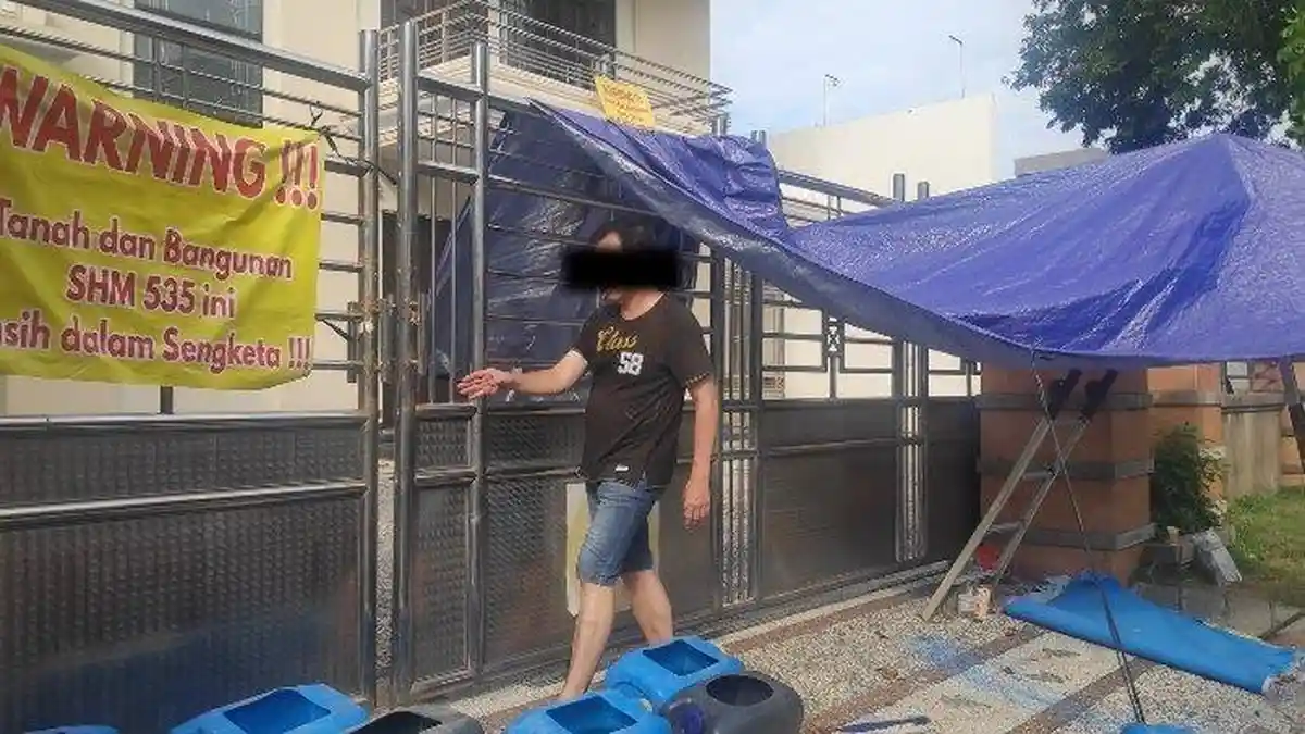 KISAH Pasutri JG dan Giovani Pasang Kemah Depan Rumah Sendiri Kini Ditetapkan Sebagai Tersangka