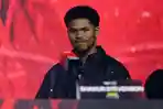 Shakur-Stevenson-pada-konferensi-pers-menjelang-pertarungannya.jpg