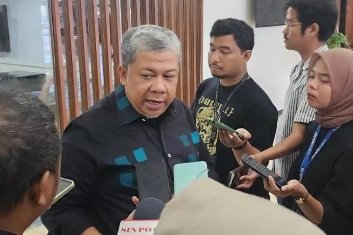 Singgung Nama JK, Fahri Hamzah Sebut Gibran Tidak Keluar dari PDIP Meski Maju Jadi Cawapres Prabowo