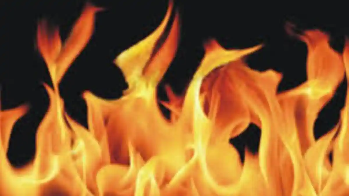 Pemilik Pulang ke Bireuen, Rumah Kayu Milik Warga Idi Tunong Terbakar