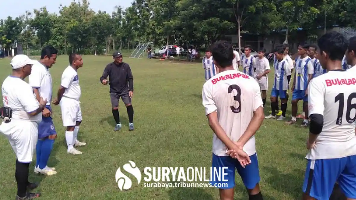 Coach I Putu Gede Ungkapkan Cara Mengontrol Skuad PSG Gresik salama Libur Latihan
