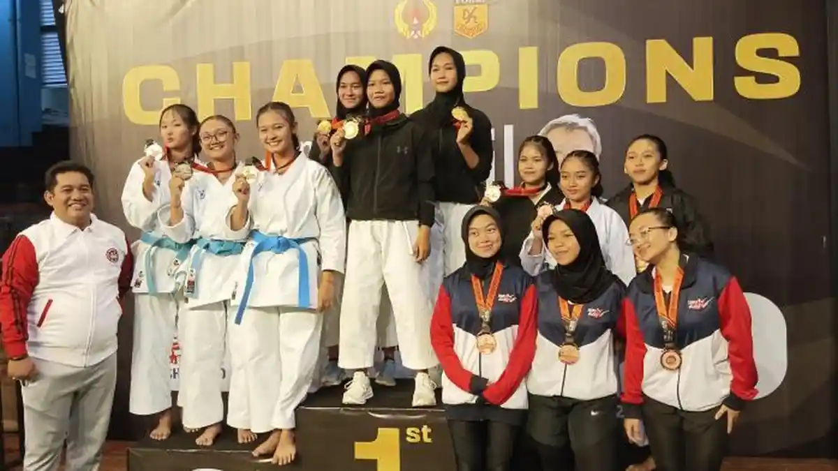 Keren! Atlet Karate dari Inkanas Purwakarta Meraih Medali Emas dalam ...