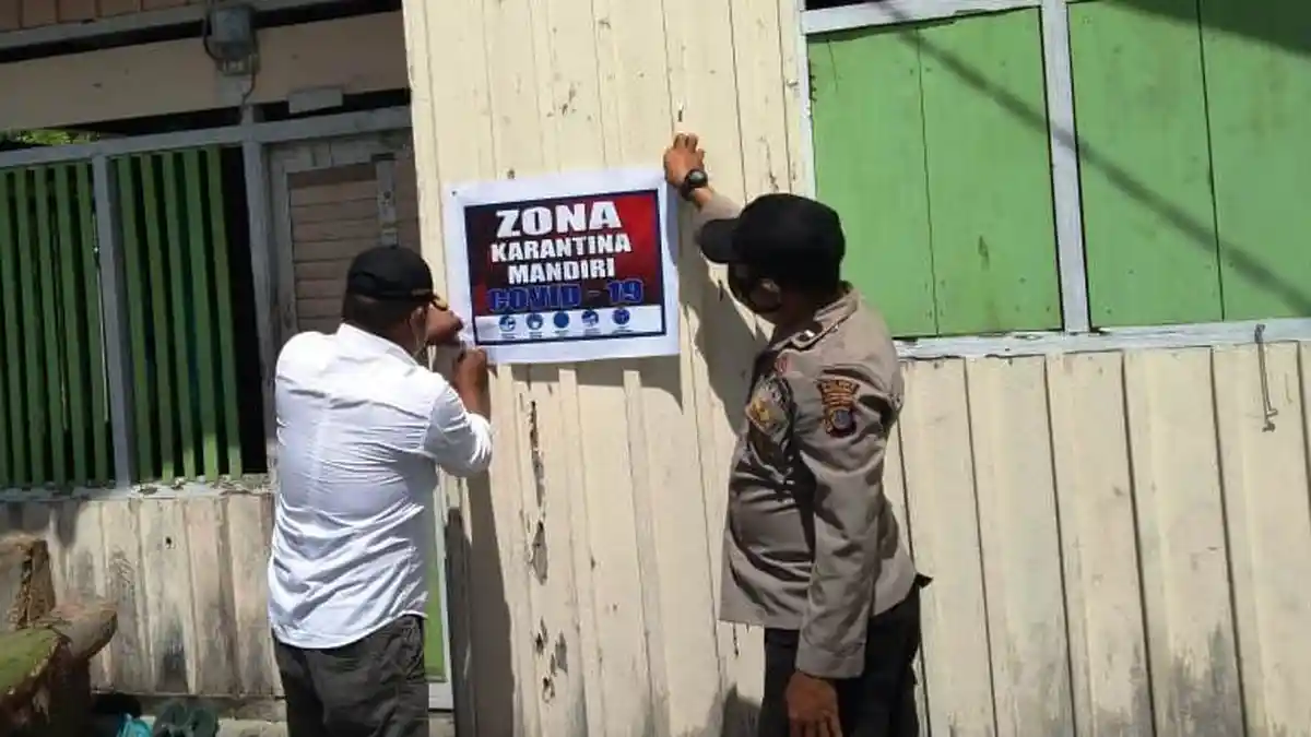 Rumah Warga Terkonfirmasi Positif Covid-19 di Banggai Diberi Tanda Khusus